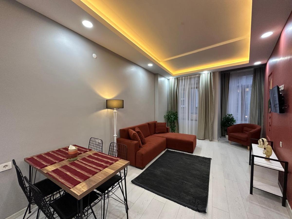 Homes Of No.23 * İstanbul