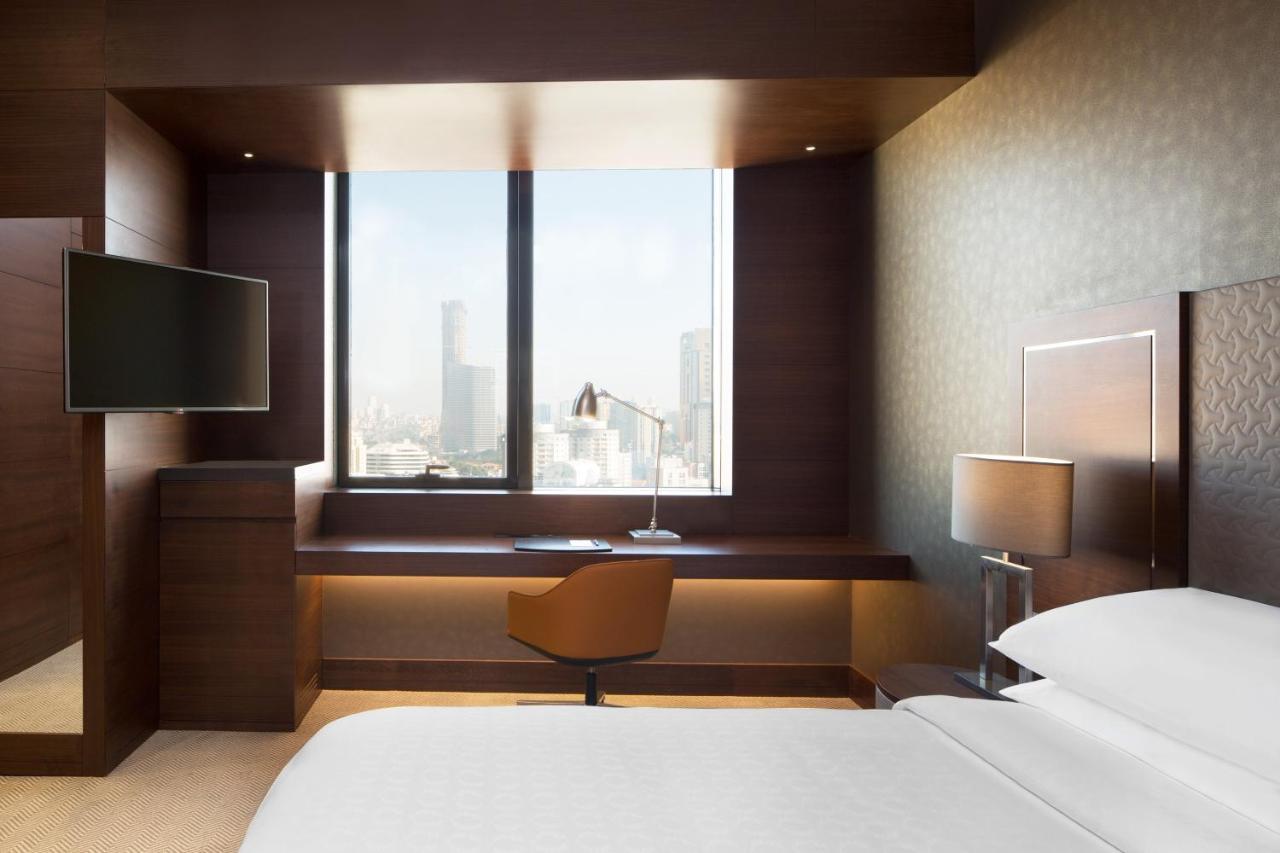 Sheraton Grand Atasehir 5*