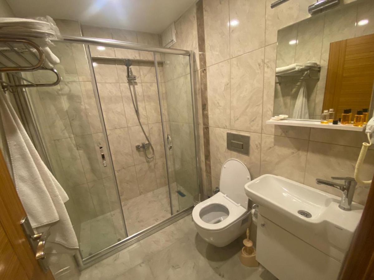 Hotel Grand Lara 2*
