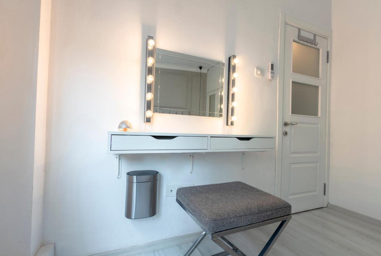 Lovely Ezgi's In Nisantasi Apartment Istanbul