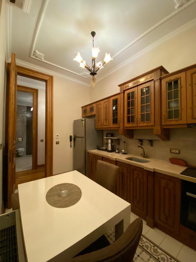 Aslan Apartment