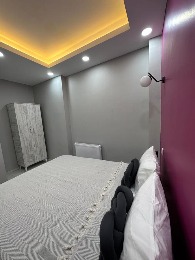 Daire Homes Of No.23 *