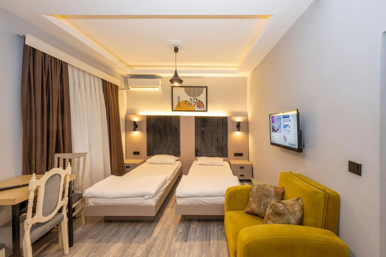 Cirrus Hotel