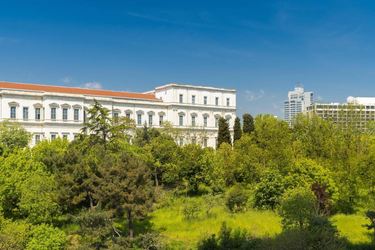The Ritz-carlton, At The Bosphorus