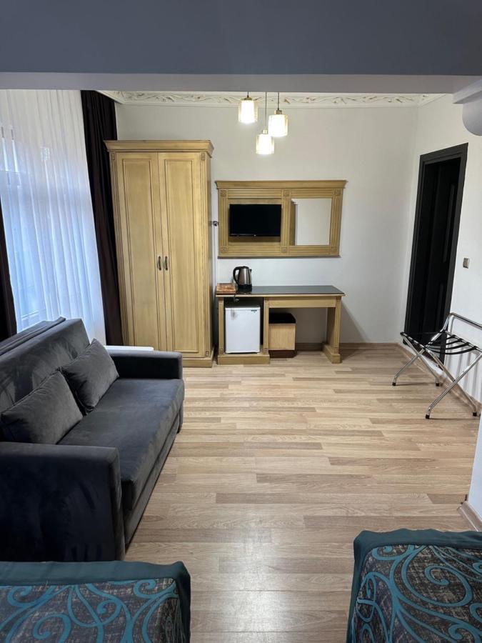 Blue Tuana Old Otel 3*