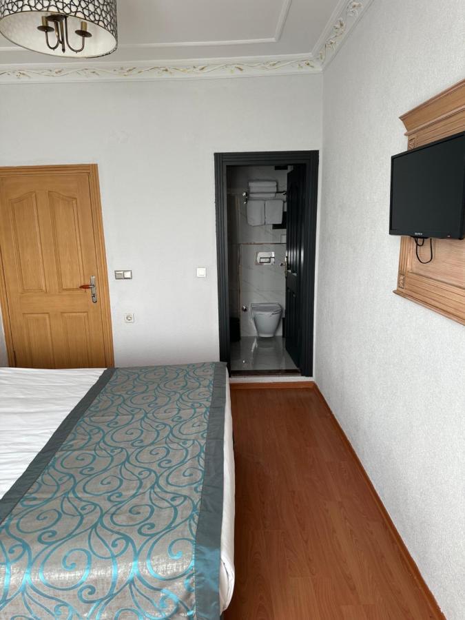 Blue Tuana Old Otel 3*