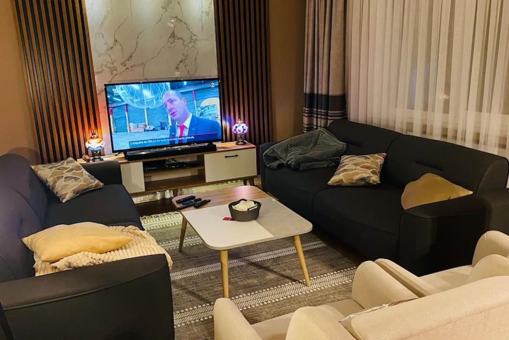 Sisli Osmanbey Taksim Large Terrace, Quietness And Space * İstanbul