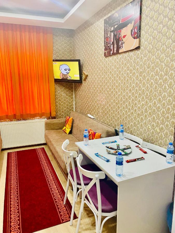 Aparthotel White