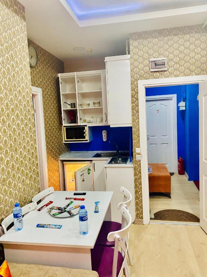 Aparthotel White