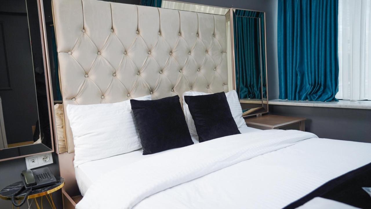 Otel Grand Montıno