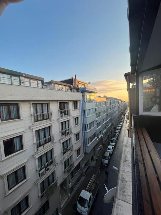 Sisli Osmanbey Taksim Large Terrace, Quietness And Space *