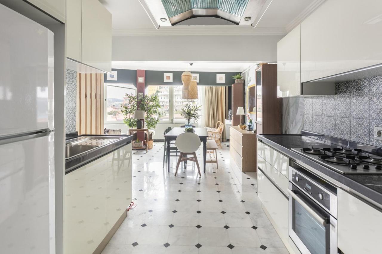 Dreamy Flat With Bosphorus View In Rumeli Hisari