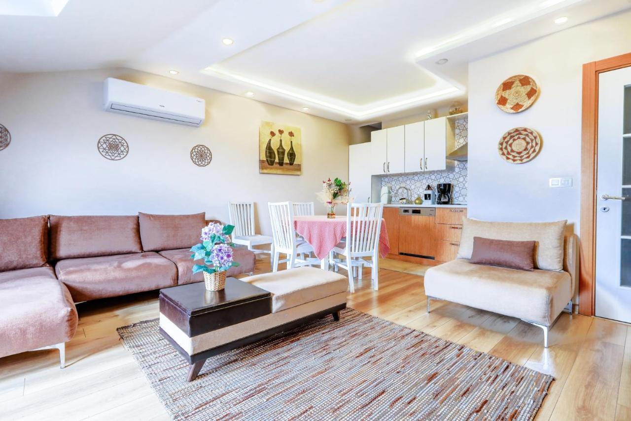 Apartment Peaceful Flat With Adalar View, Balcony And Terrace In Maltepe Istanbul