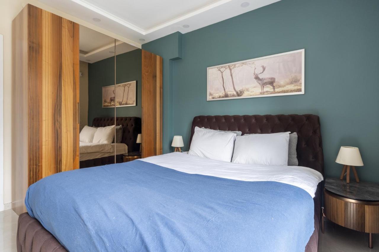 Central Flat With Balcony In Inonu Sisli Apartment