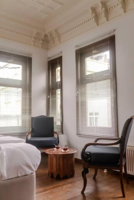Apartment Historical Greco-Ottoman Pavilion Near Tram In Fatih Istanbul