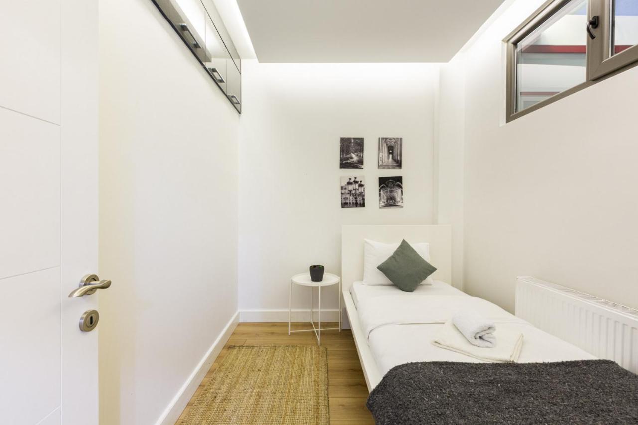 Apartment Chic, Cozy With Garden In Besiktas