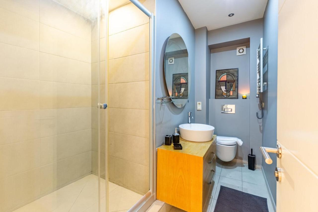 Splendid Flat With Excellent Location In Beyoglu *