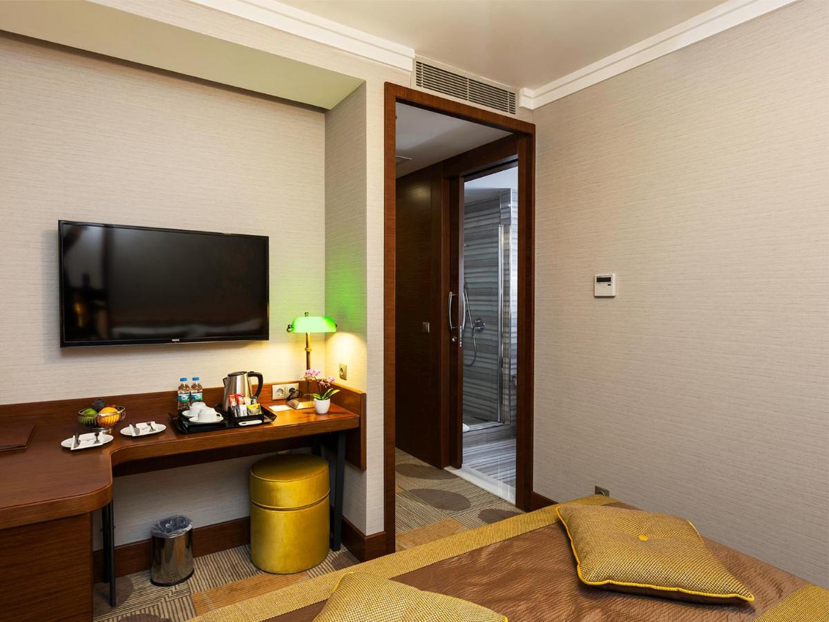 Manesol Boutique Galata 4*
