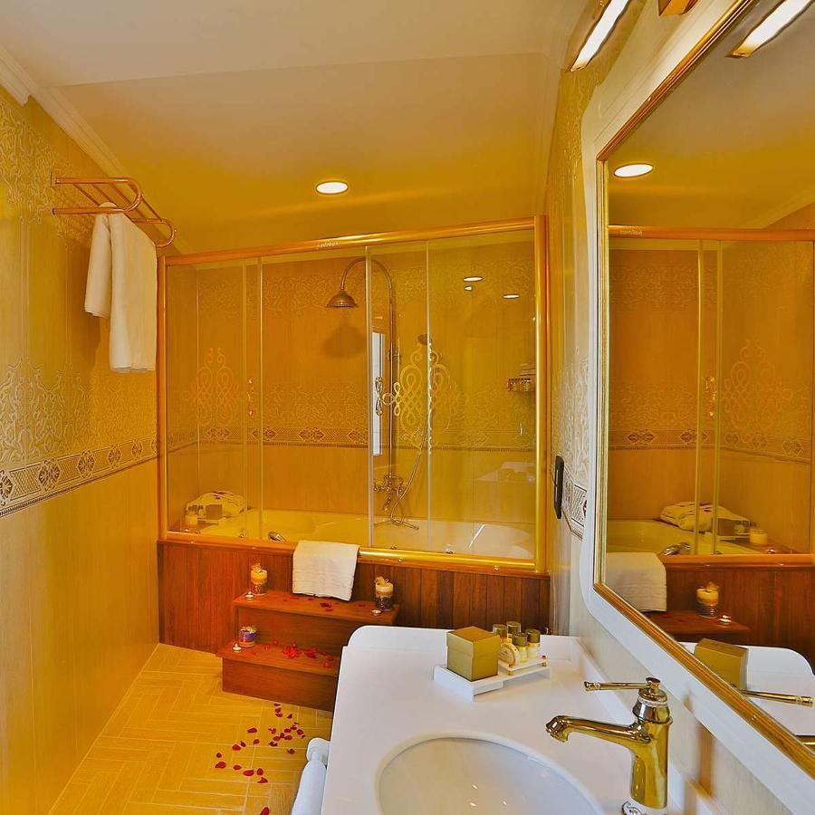 Hotel Emirhan Palace *