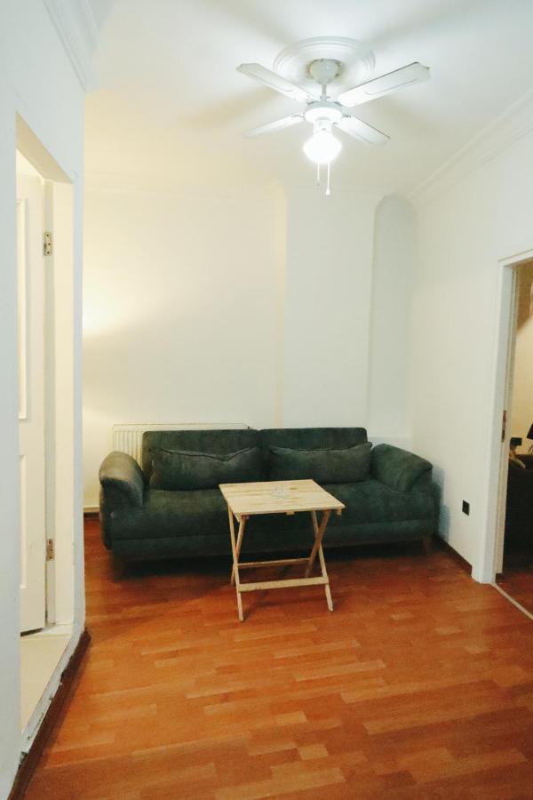 Detex Aparts Apartment