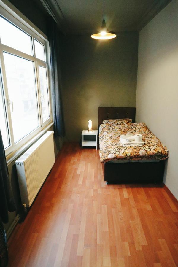 Detex Aparts Apartment