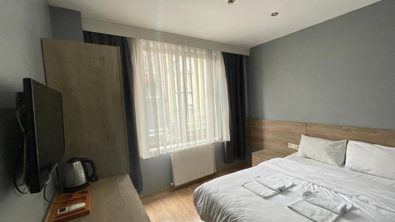 Rozza Hotel