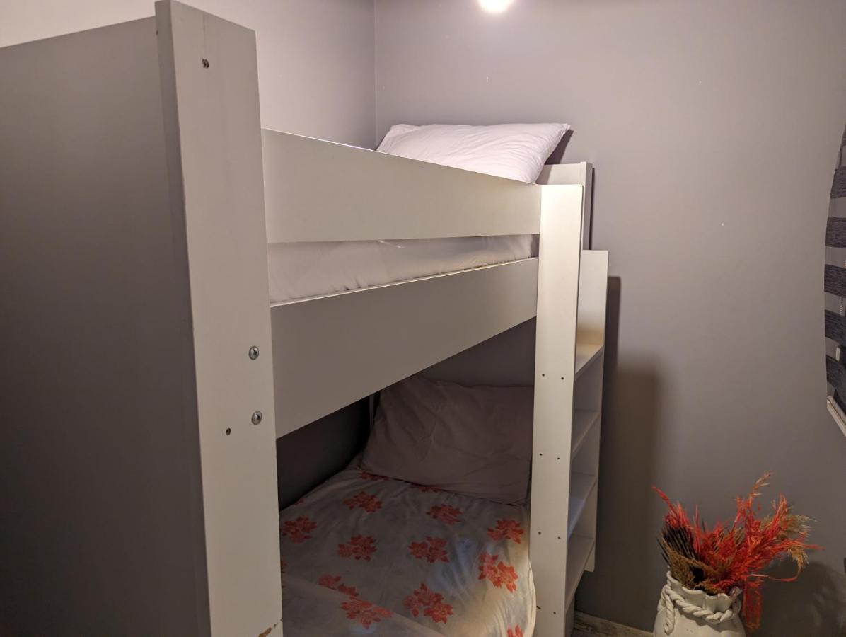 Apartment Luxurious 3-bedroom Apartment, Sisli