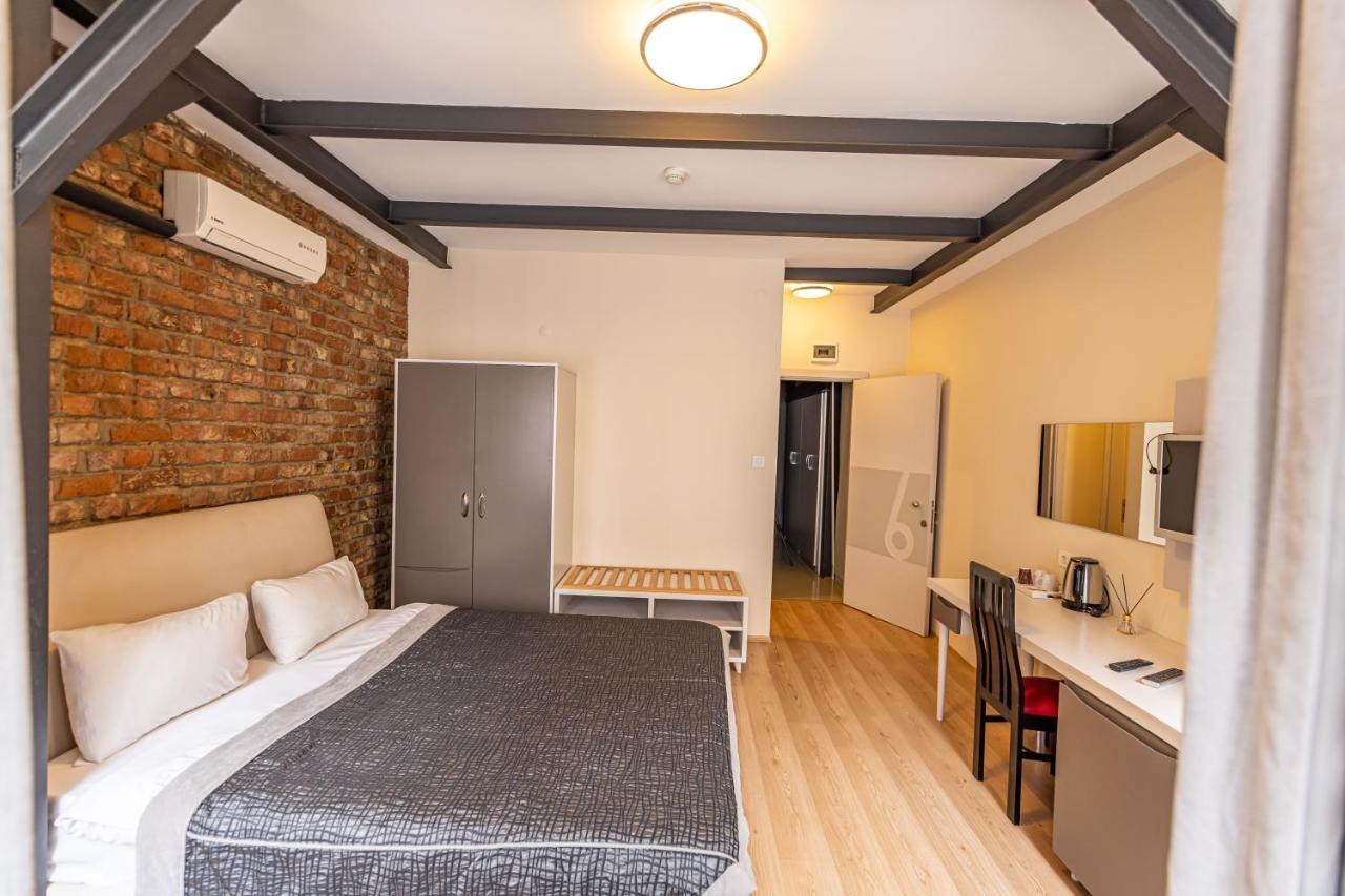 Calanthe Hotel