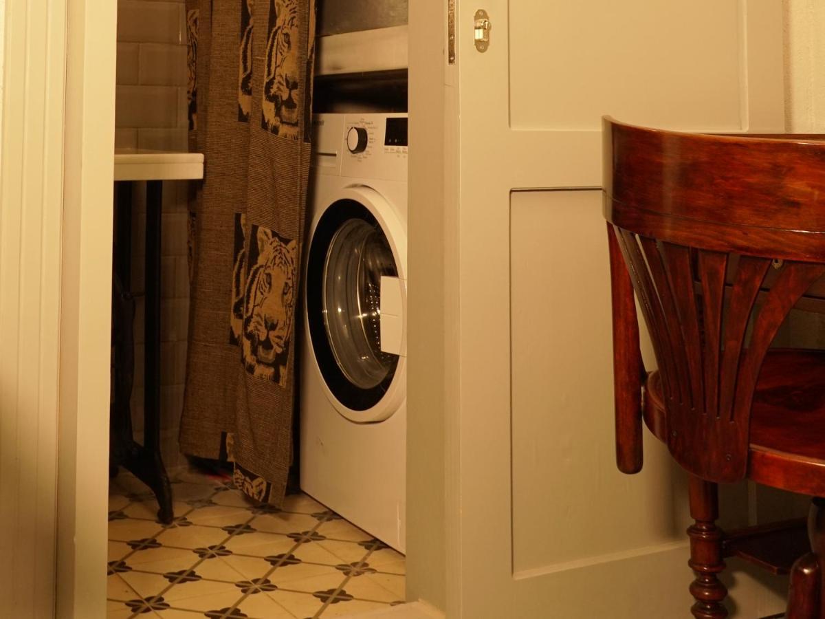 Hotel Tilas - In 19th Century Wooden Townhouse,kadikoy Istanbul