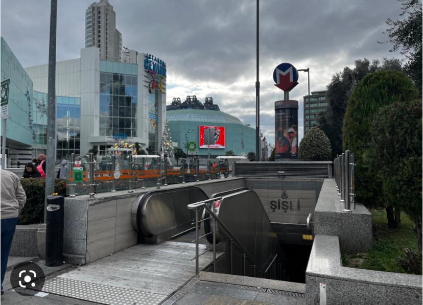 Trump Tower - Cevahir Shopping Center - Sisli Metro Iki Yatak Odali Klimali Tuem Daire Istanbul