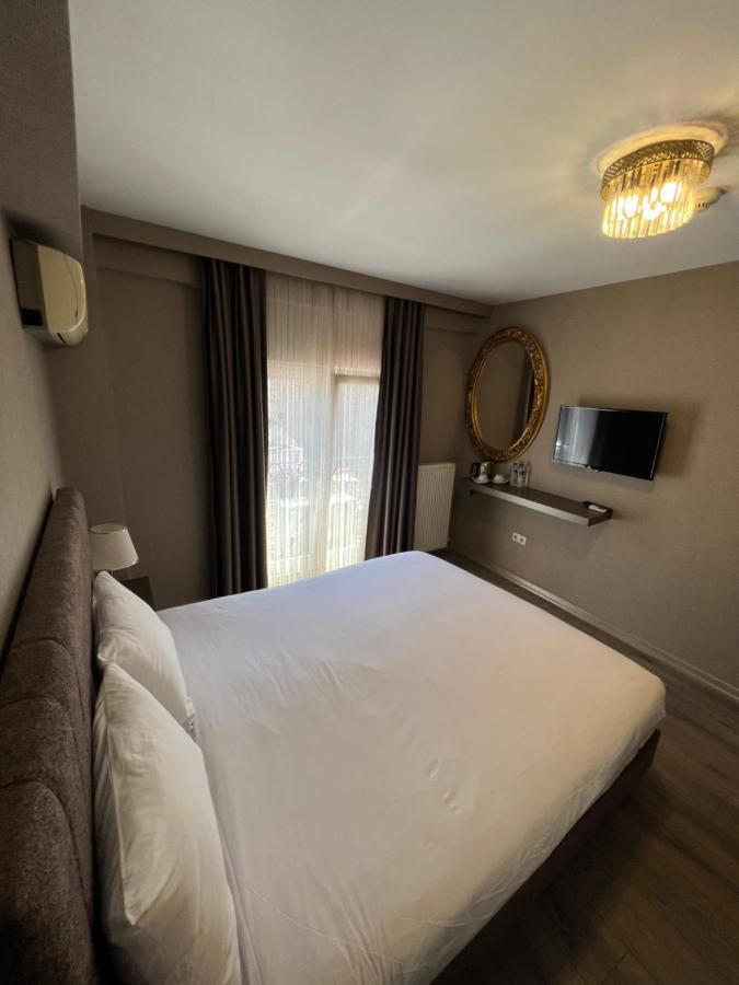 Flower Palace Hotel 2*