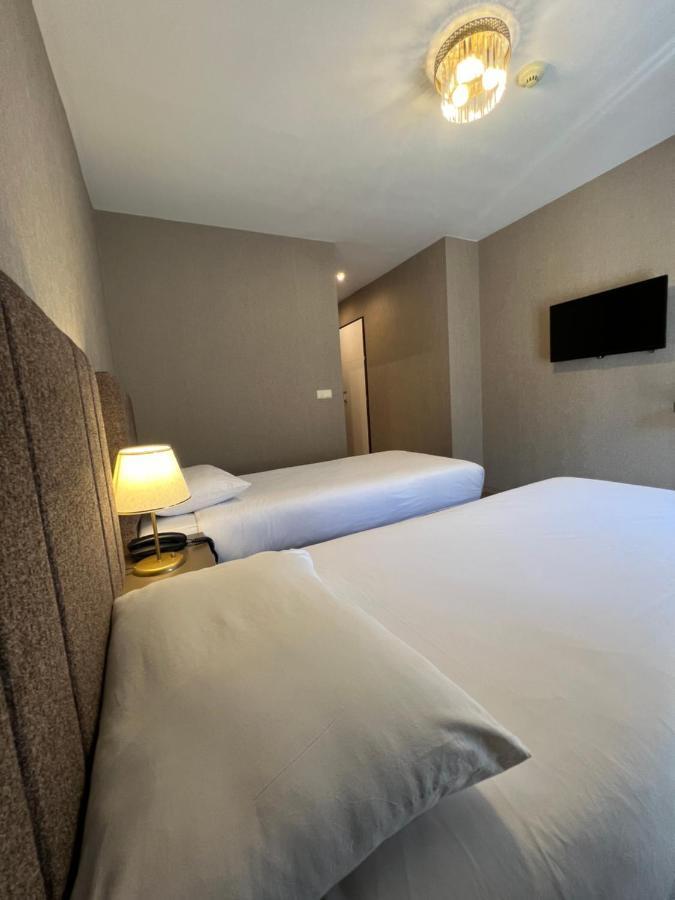 Flower Palace Hotel 2*