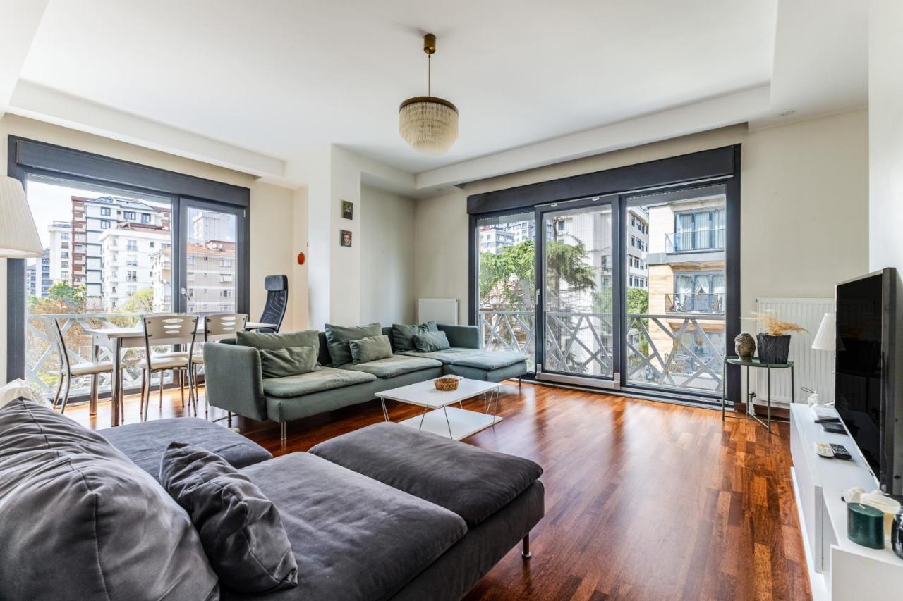 Spacious Flat Near Bagdat Avenue In Suadiye Apartment Istanbul