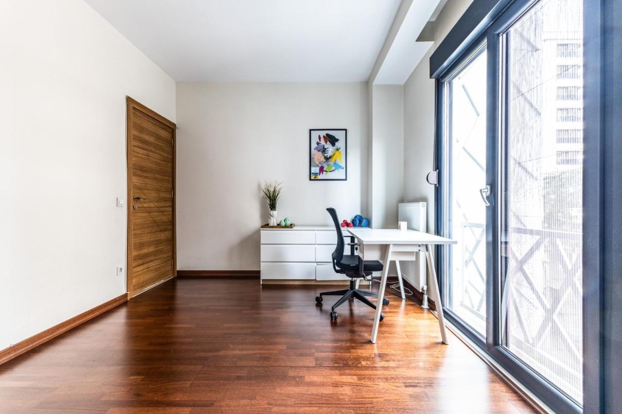 Spacious Flat Near Bagdat Avenue In Suadiye Apartment Istanbul