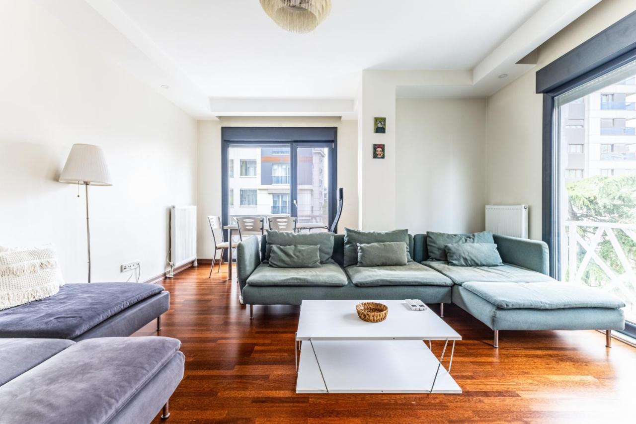 Apartment Spacious Flat Near Bagdat Avenue In Suadiye