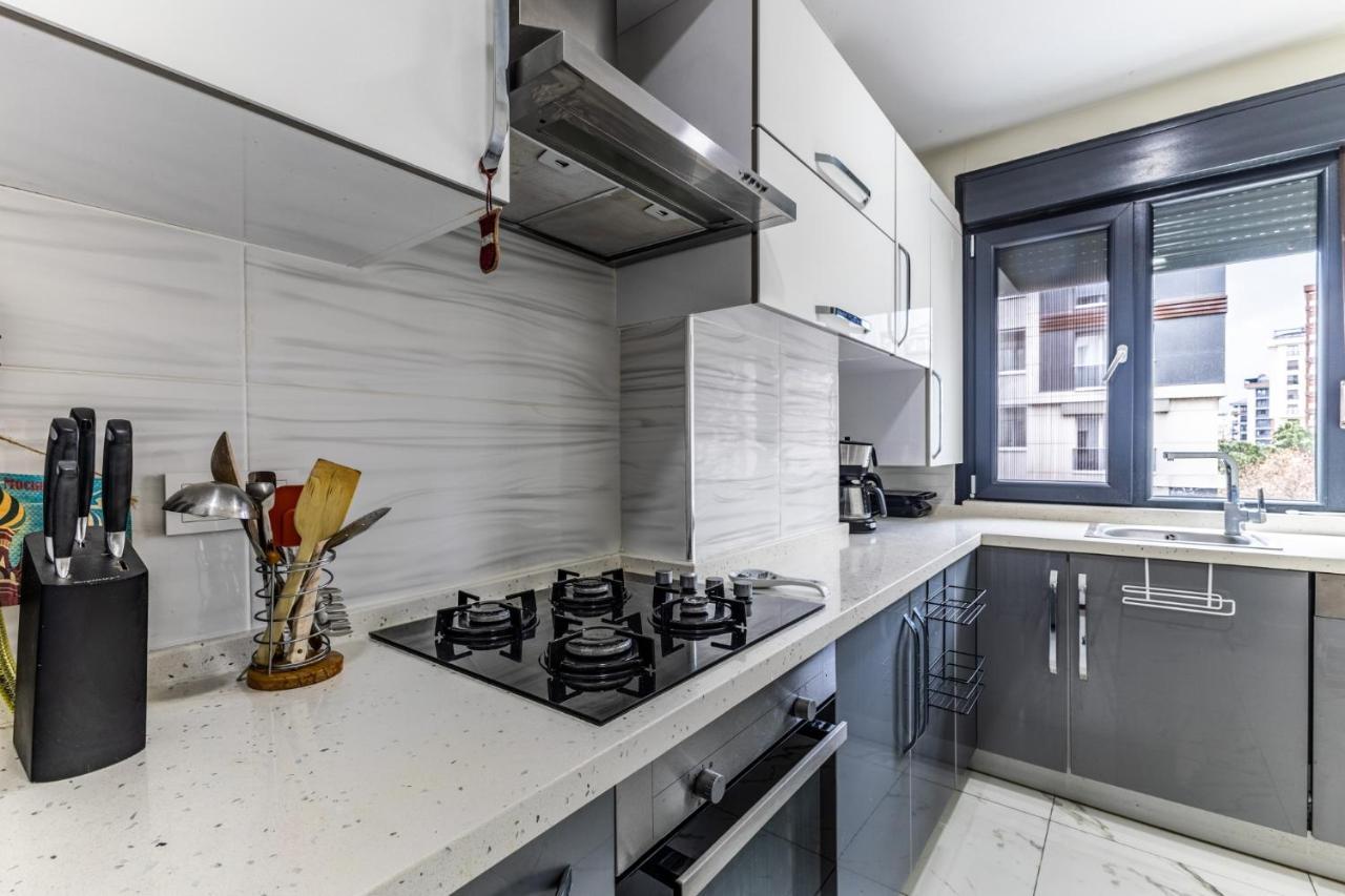 Spacious Flat Near Bagdat Avenue In Suadiye Apartment Istanbul