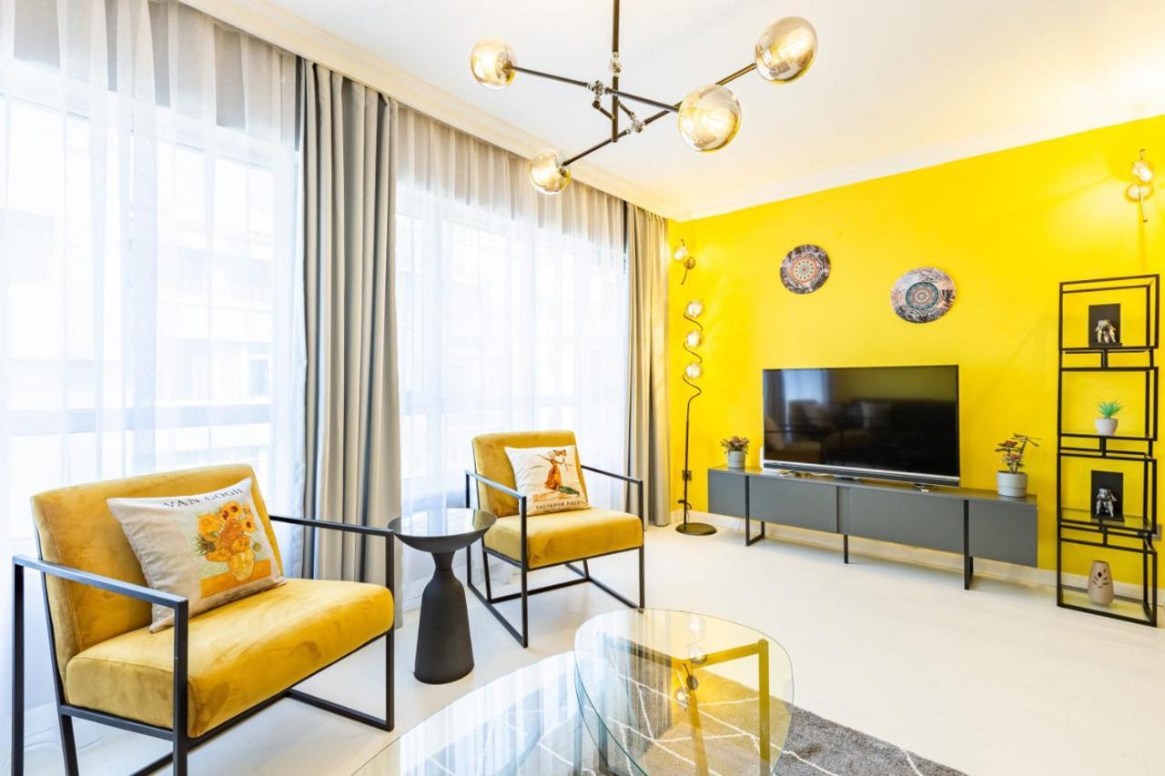Flat Central Location On Rumeli Street Nisantasi Apartment