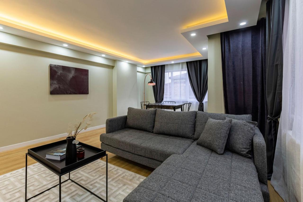 Apartment Modern And Well Designed Near Public Transportation In Maltepe Istanbul