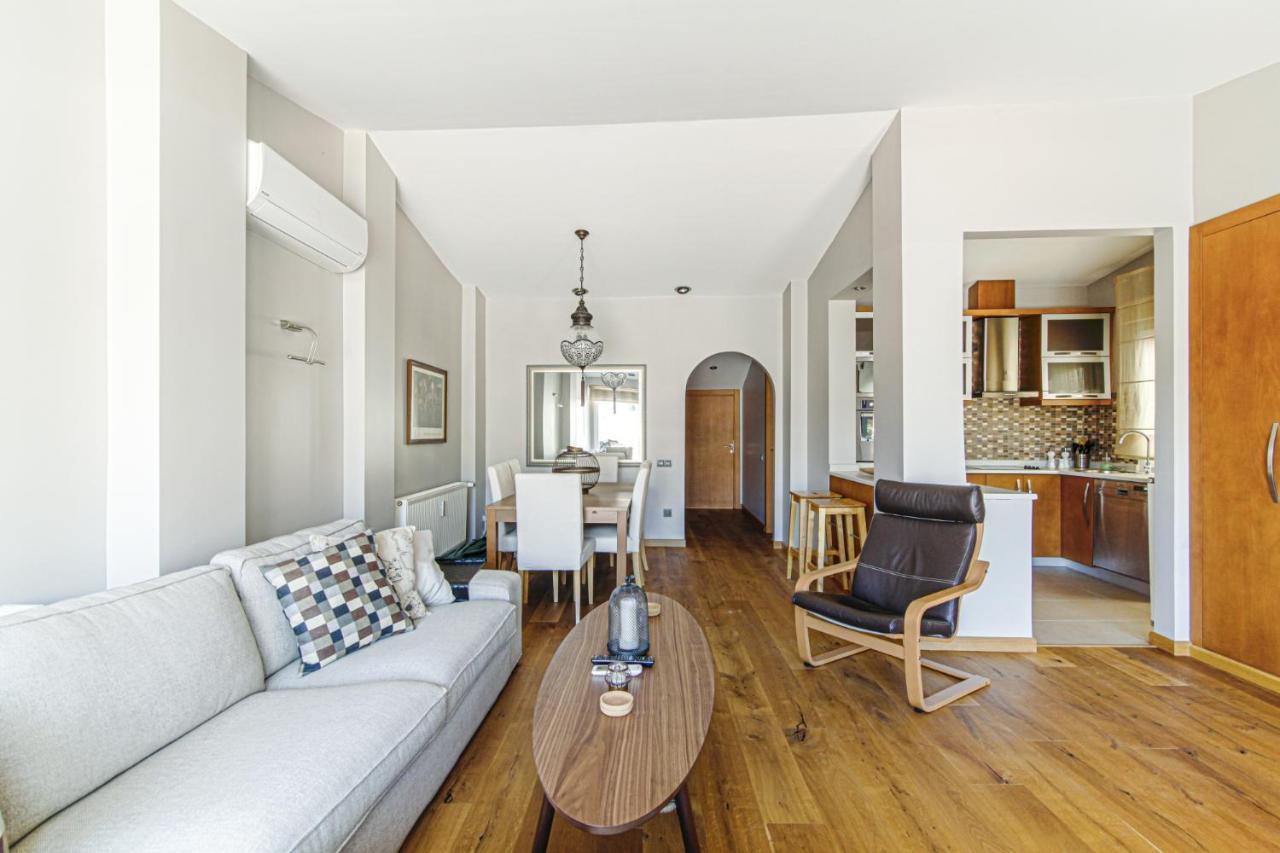 Bosphorus View Flat With Terrace In Arnavutkoy