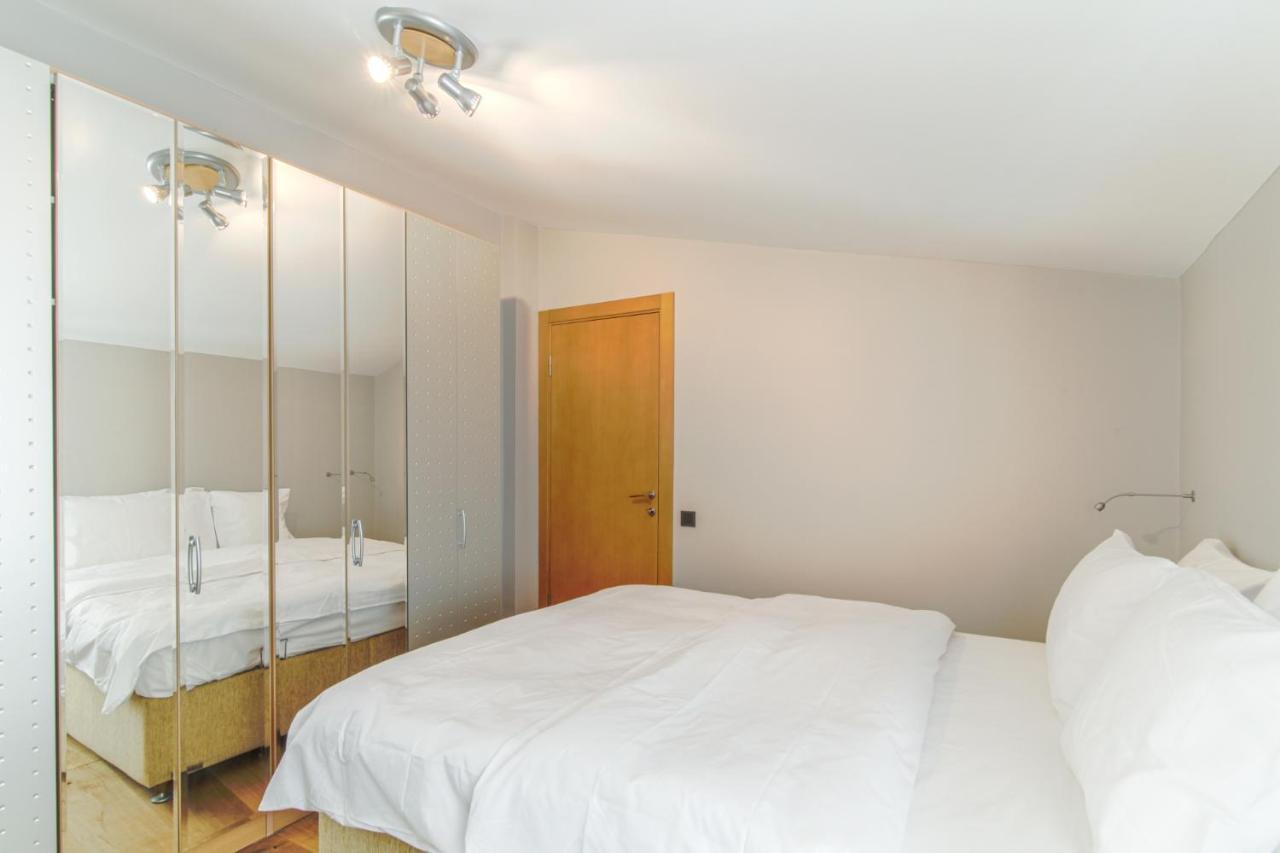 Bosphorus View Flat With Terrace In Arnavutkoy Istanbul