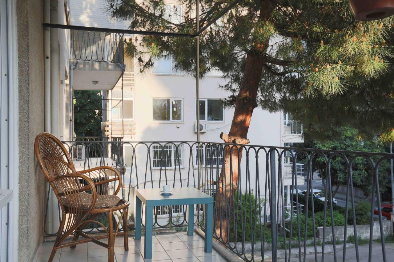 Apartment On The Street Of Bagdat