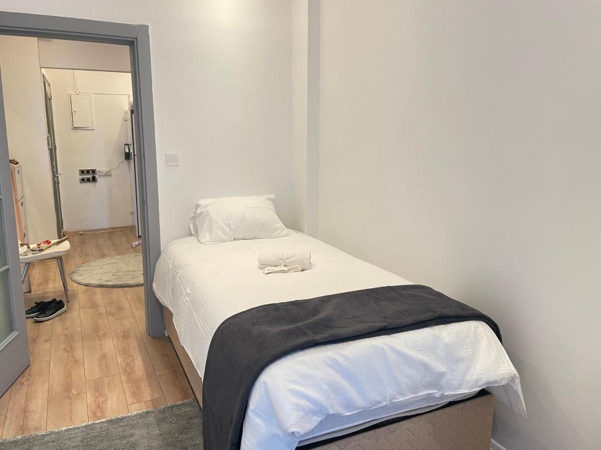 Bebek Parkina Bakan Daire Apartment