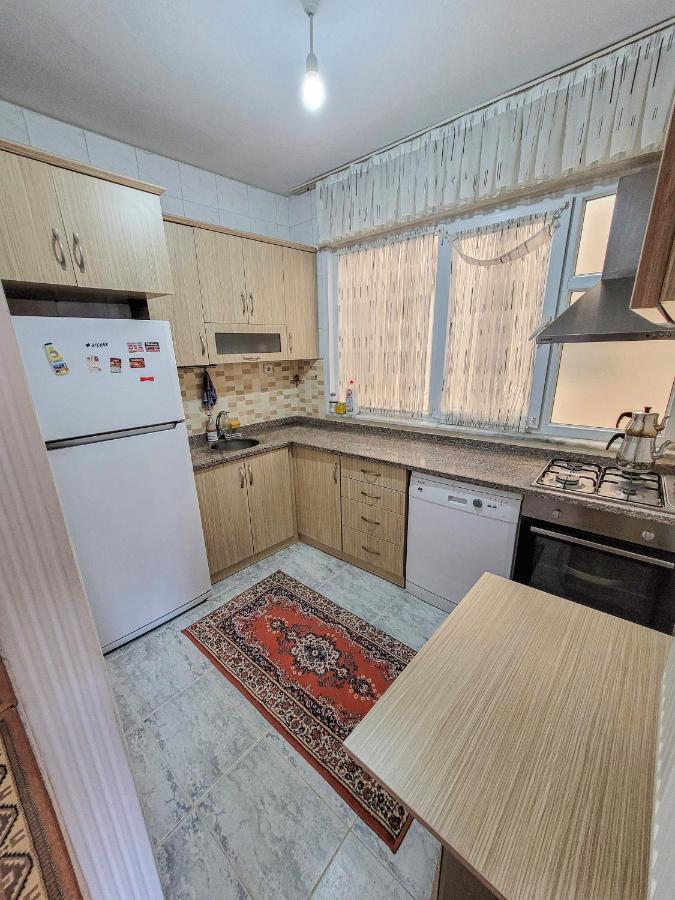 Apartment 5 Minute Walking Distance Tram-metro-metrobus/1 Minute For Park/10 Minute For Mall Istanbul