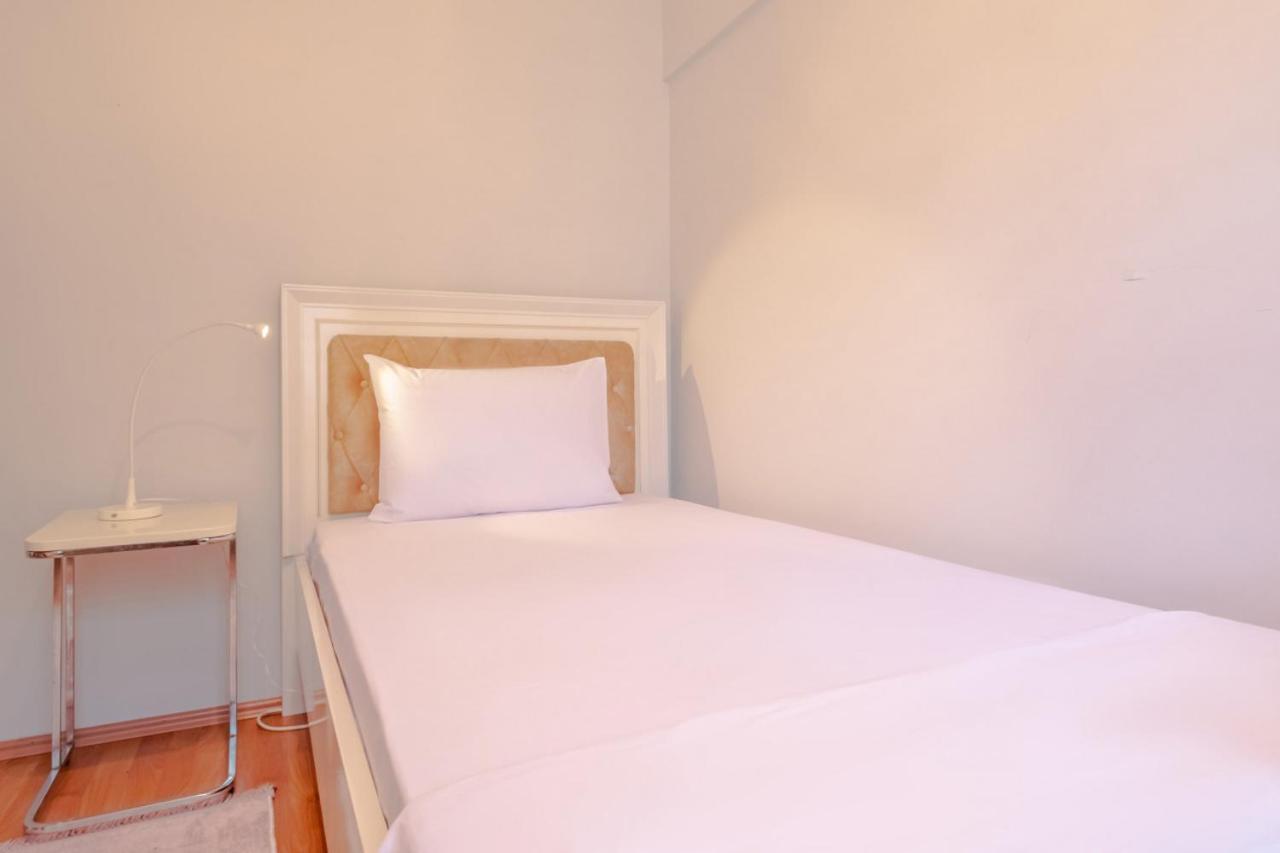 Colorful And Flat With Balcony In Kadikoy * Istanbul