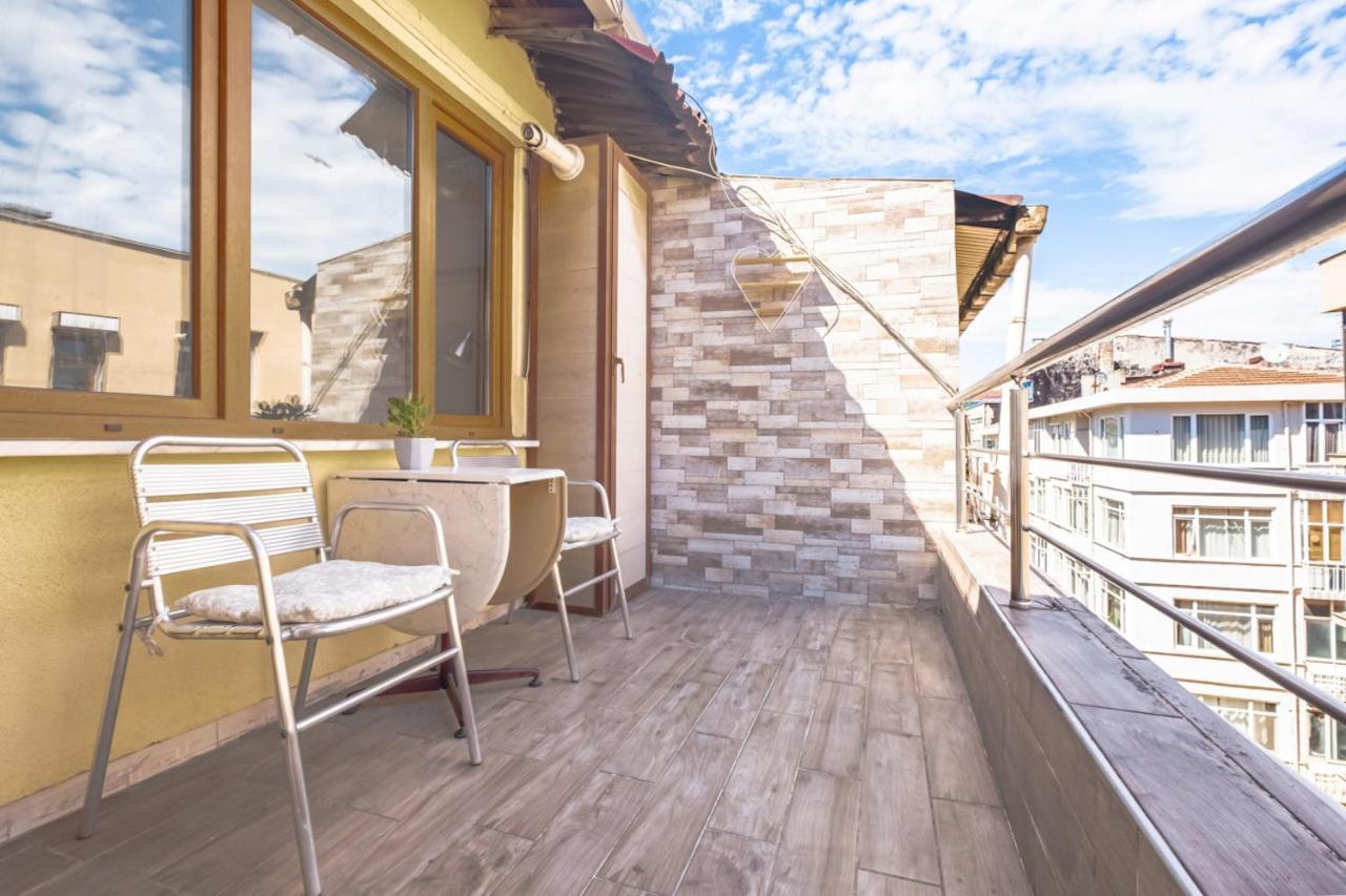 Apartment Colorful And Flat With Balcony In Kadikoy Istanbul
