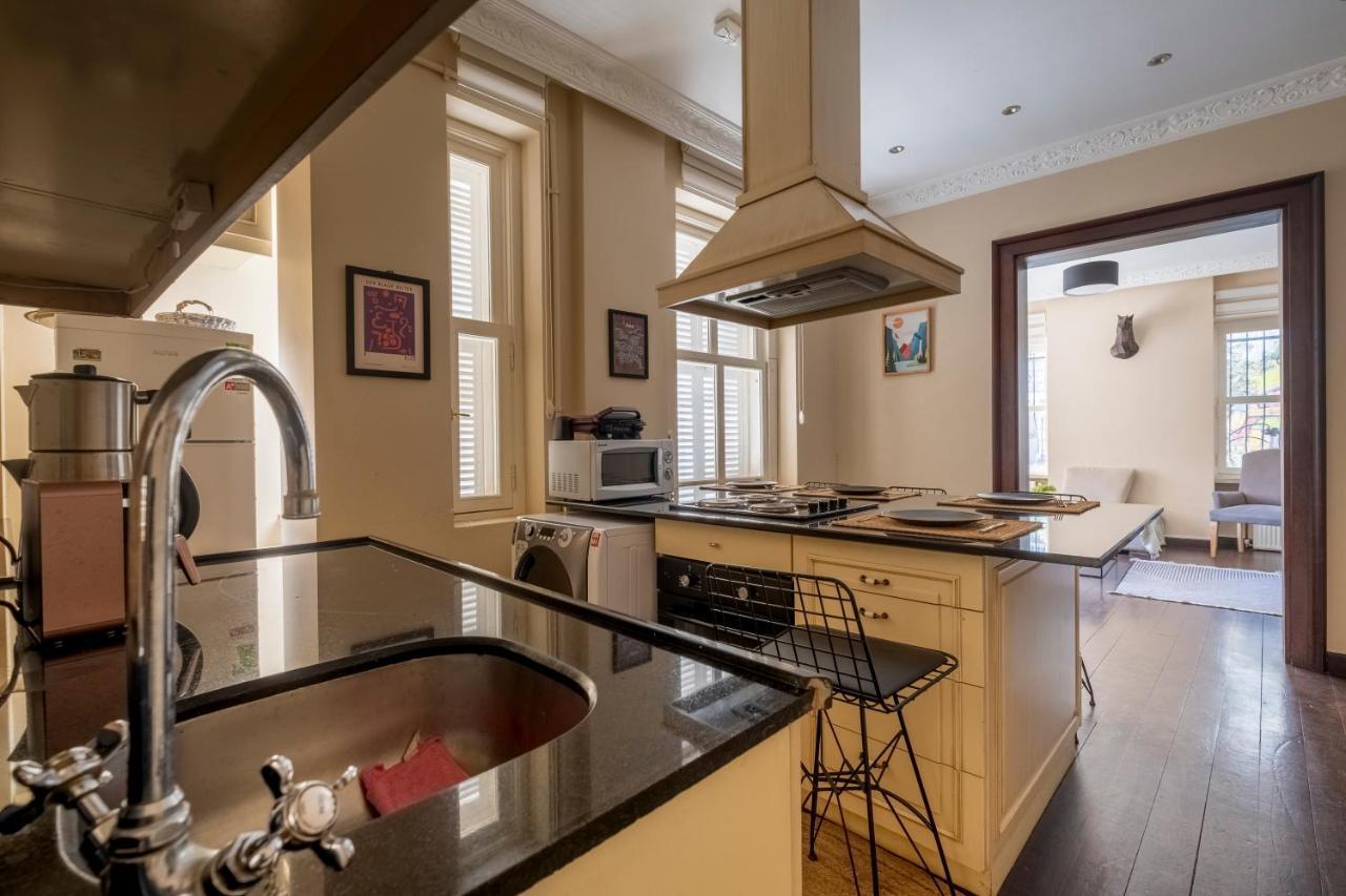 Designer Flat, 3br, 2ba