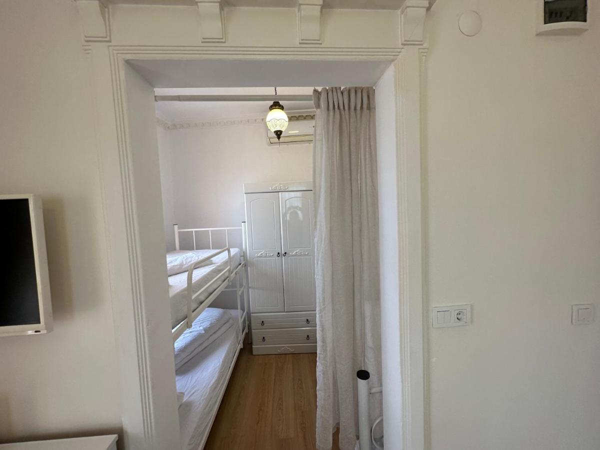 Shima House Apartment *