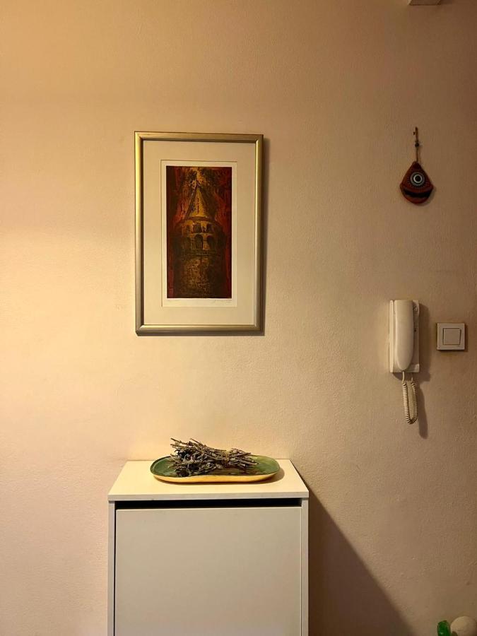 Apartment Quite And Cozy House Kadikoy
