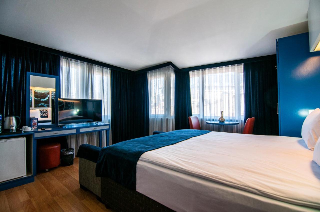Hotel Lapis &