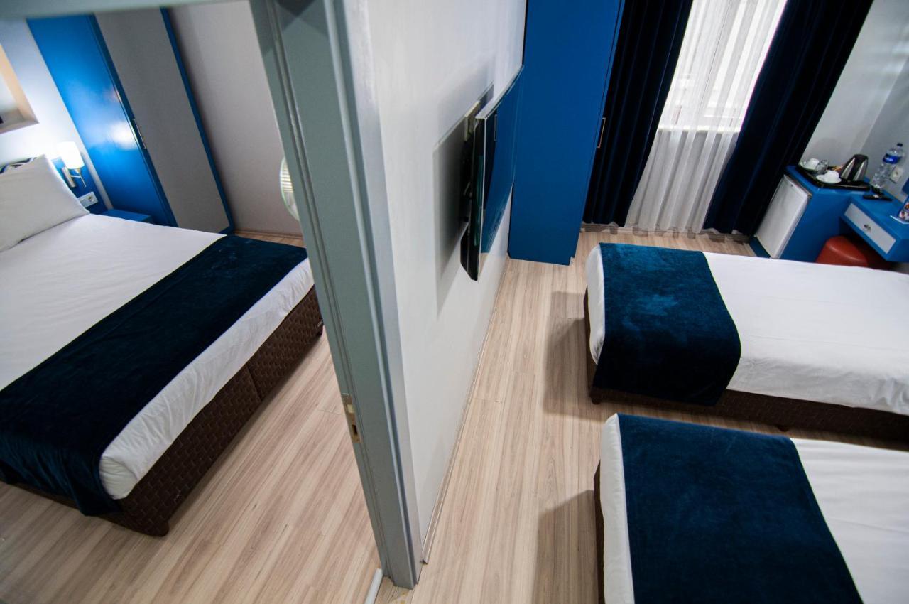 Lapis & Hotel 3*